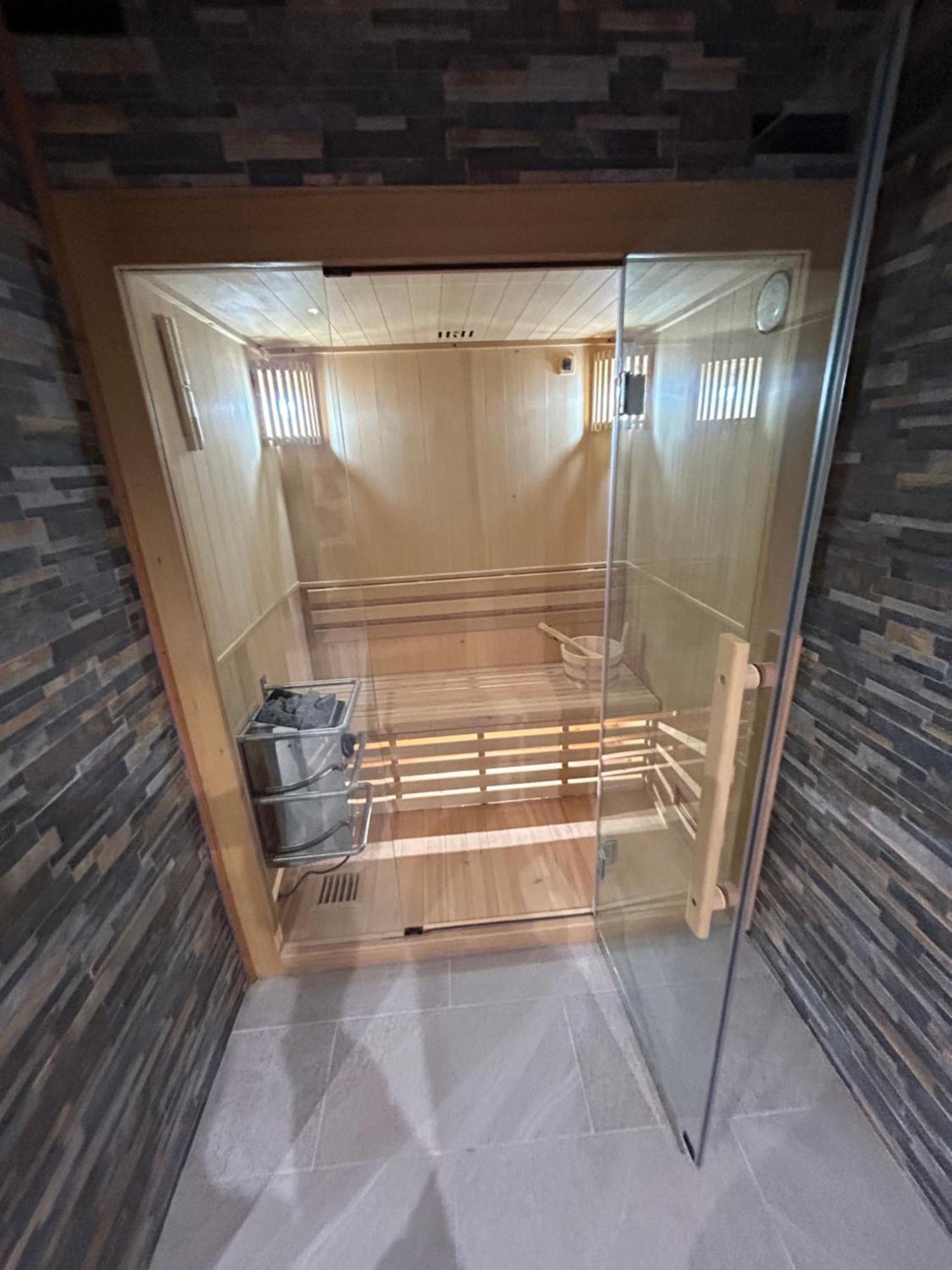 Le Domaine Du Bez Gite De Michel Piscine Sauna Hammam Spa Saint-Laurent-dʼOlt Eksteriør billede