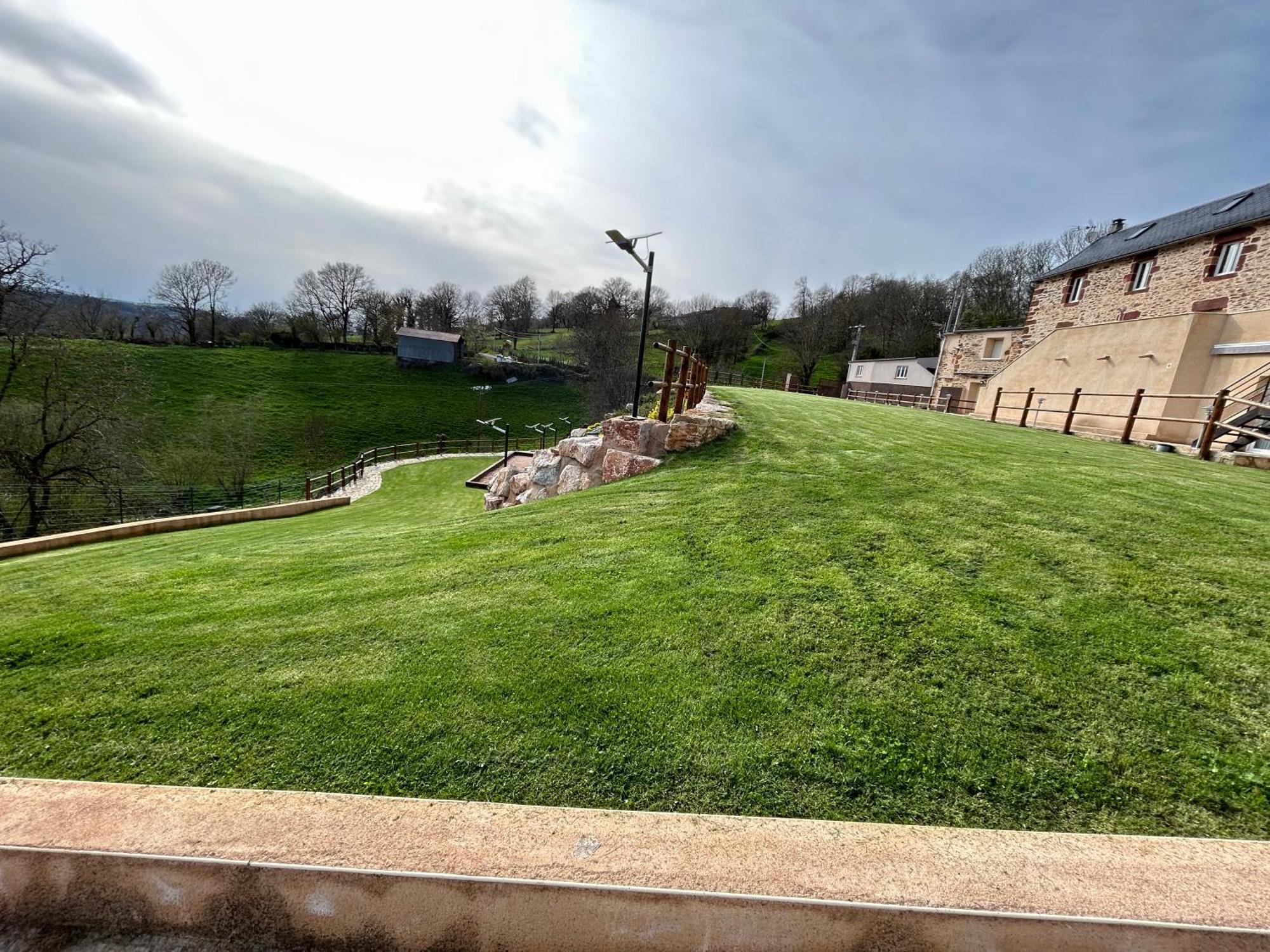 Le Domaine Du Bez Gite De Michel Piscine Sauna Hammam Spa Saint-Laurent-dʼOlt Eksteriør billede